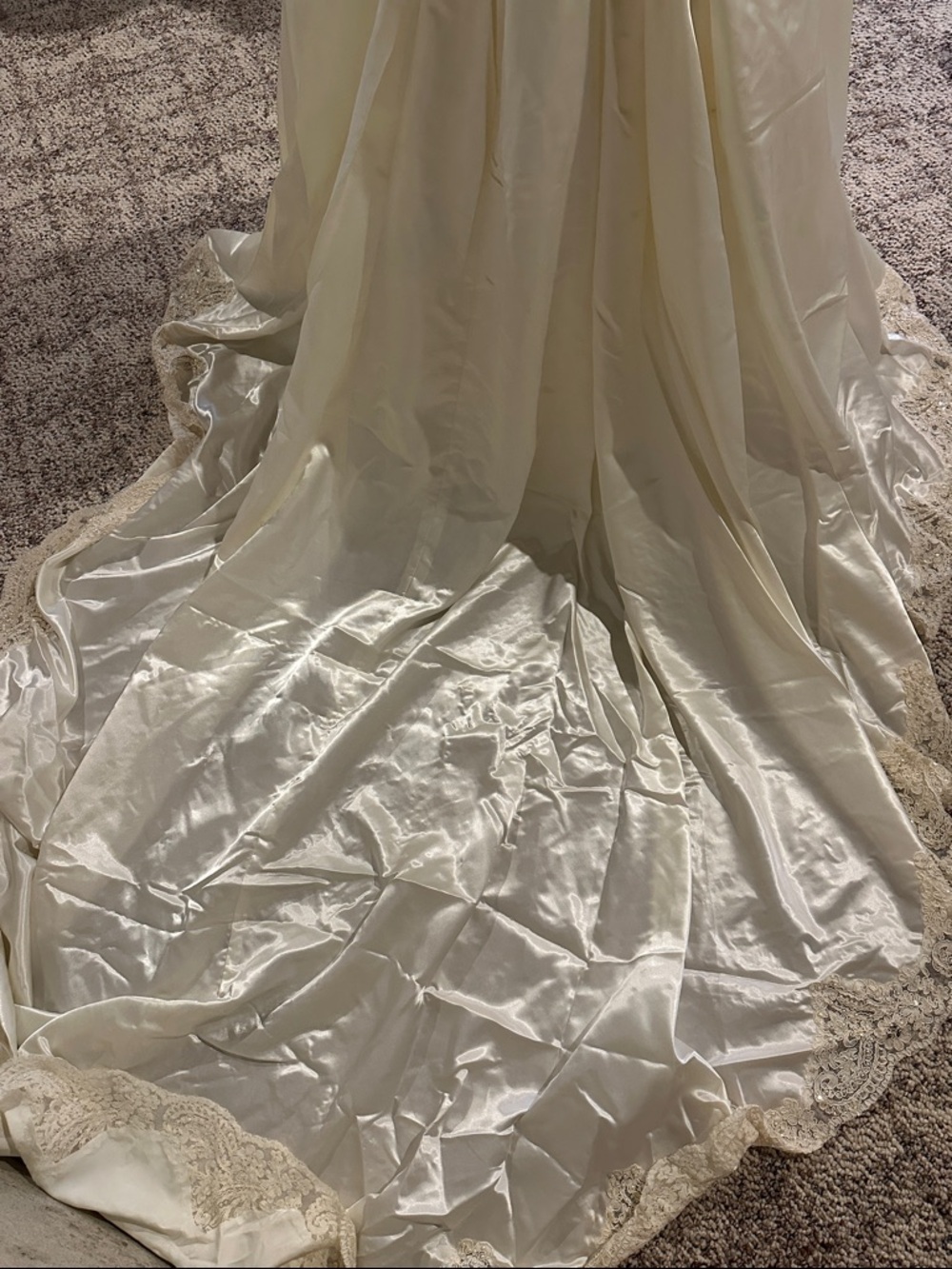 Vintage 90s Demetrios Wedding Dress | Beaded Lace Puff Sleeve Bridal Gown - Picture 8 of 8